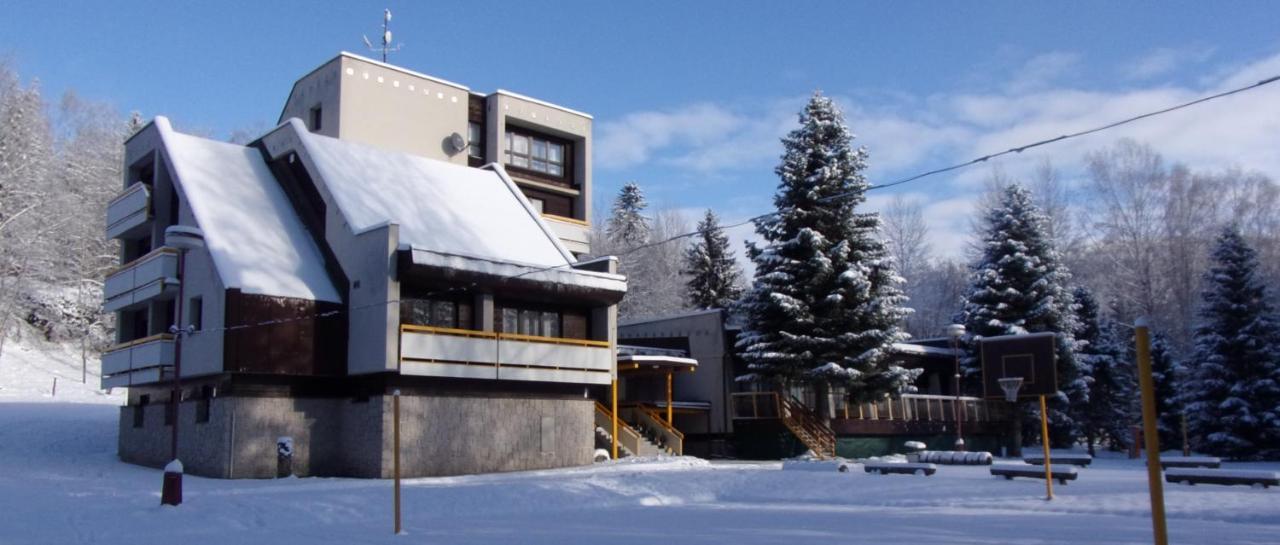 Hotel Ceska Farma Дольни-Двур Экстерьер фото